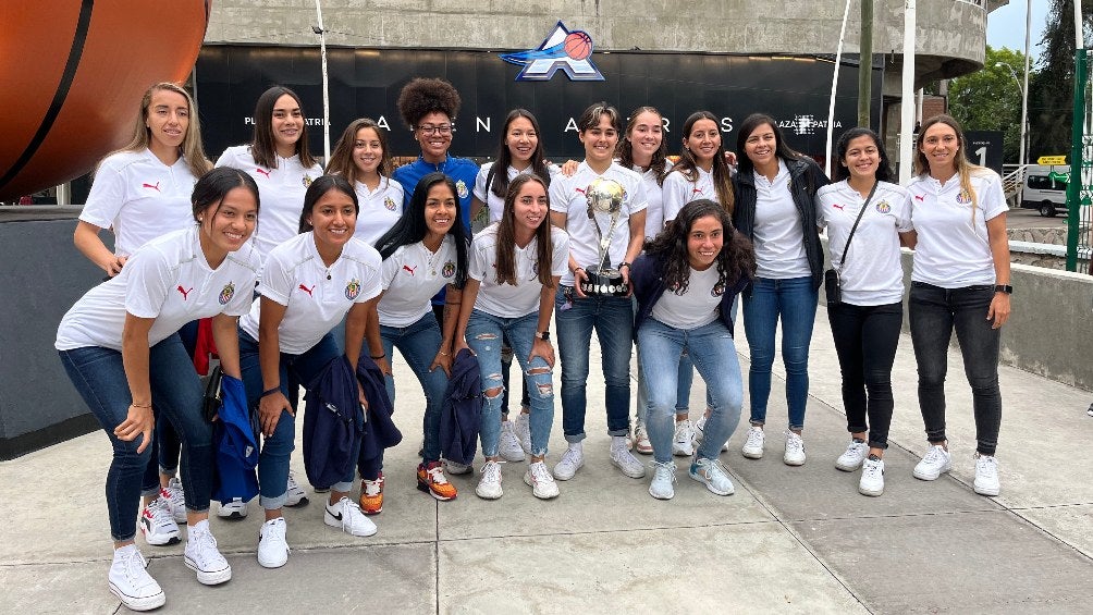 Chivas Femenil en su visita a con las Astros Femenil