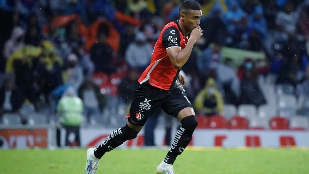 Manotas vio minutos contra las Águilas