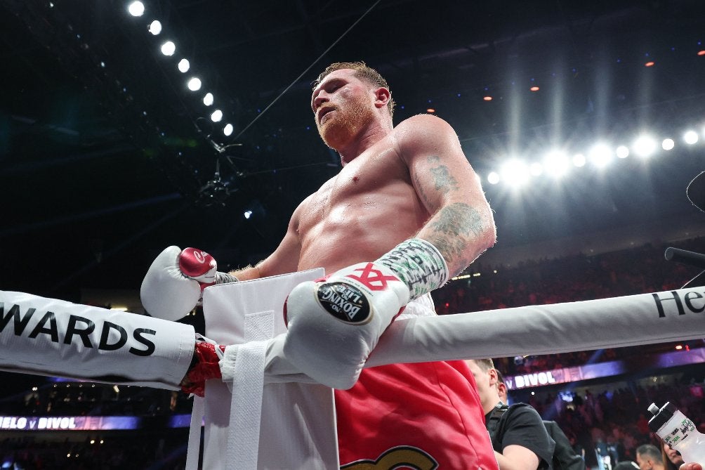 Canelo Álvarez se lamenata