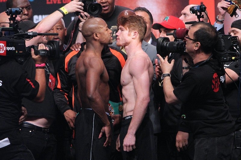 Floyd Mayweather y Canelo en pesaje