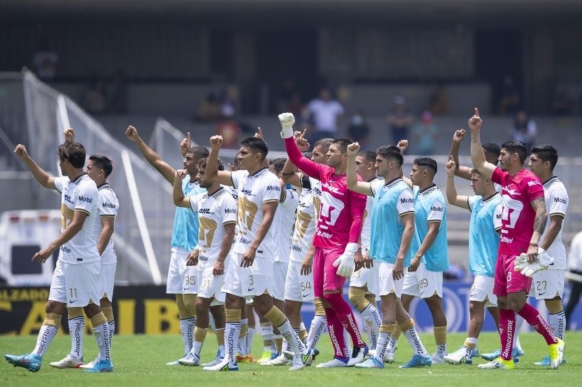 Jugadores de Pumas tras el partido