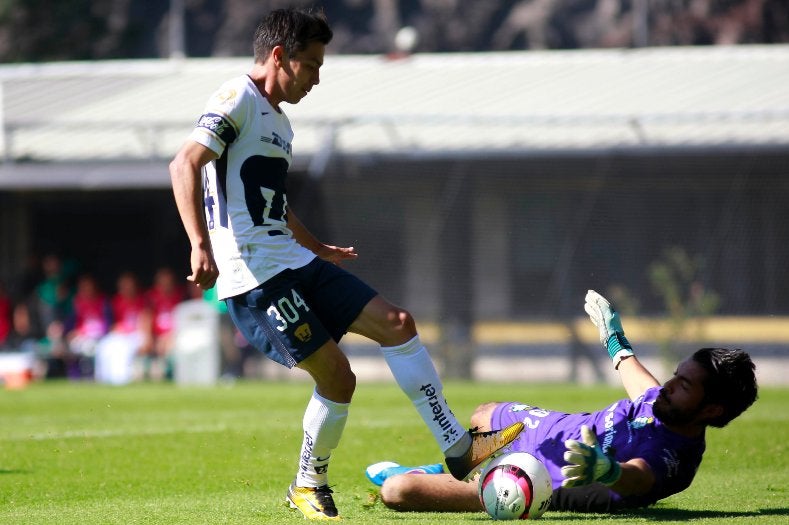 Bryan Lozano como jugador de Pumas