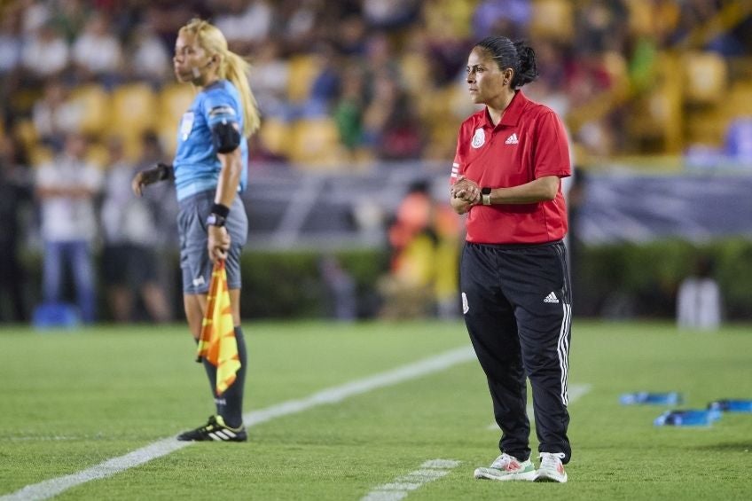 Mónica Vergara durante un partido del Tri Femenil