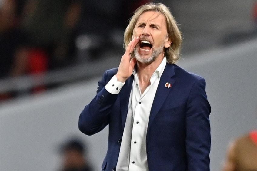 Ricardo Gareca frente a la Selección de Perú