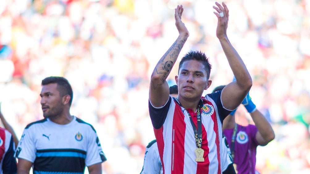 Carlos Salcedo, en su época con Chivas