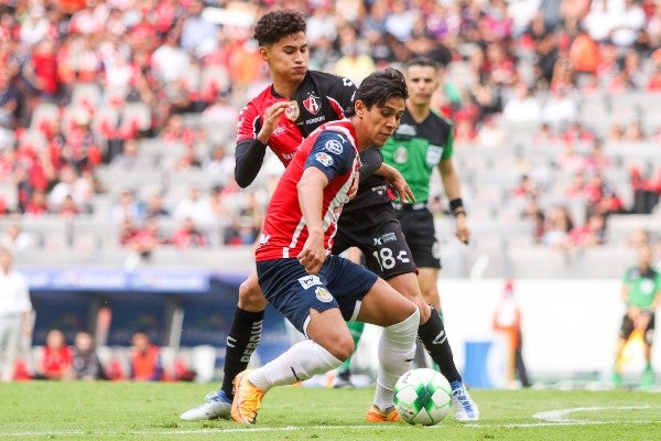 José Juan Macías en acción con Chivas