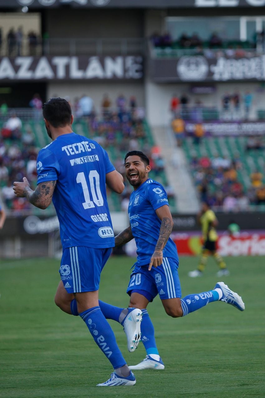 Gignac celebrando su gol ante Mazatlán