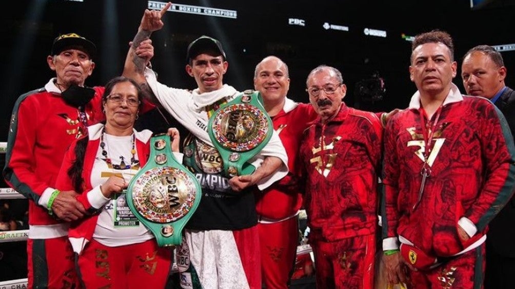 Rey Vargas, nuevo campeón mundial pluma del CMB