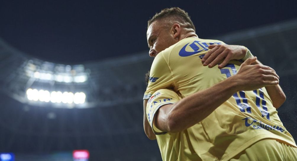 Cabecita Rodríguez festejando un gol