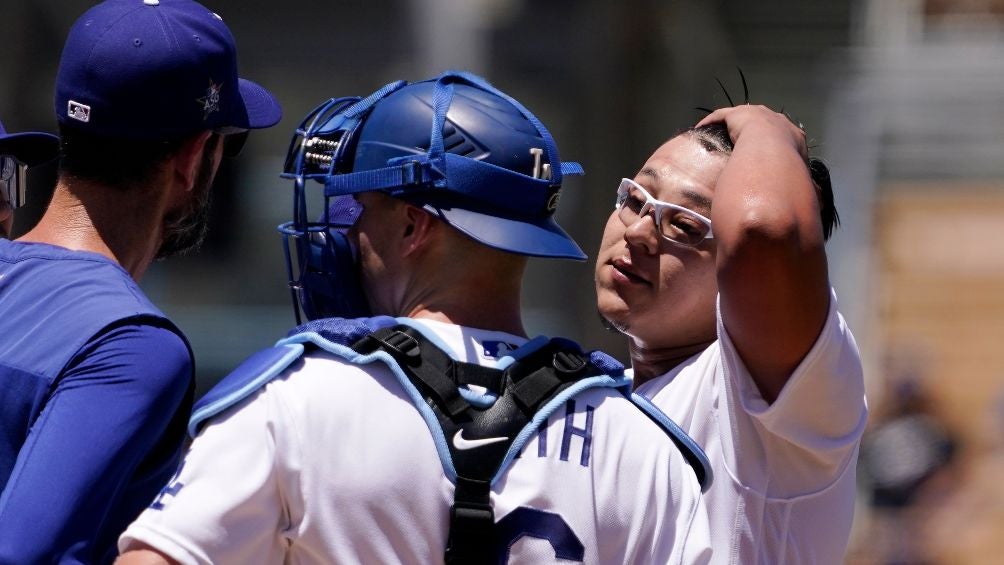 Mexicanos MLB: Luis Urías HR a Julio Urías en derrota Dodgers