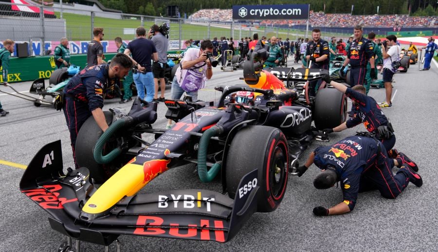 Pérez en los pits