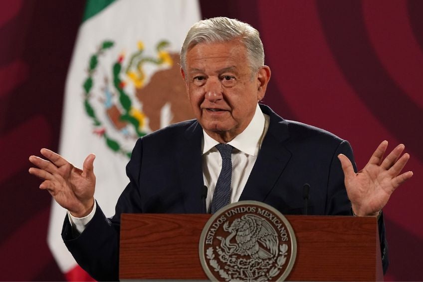 AMLO durante la mañanera