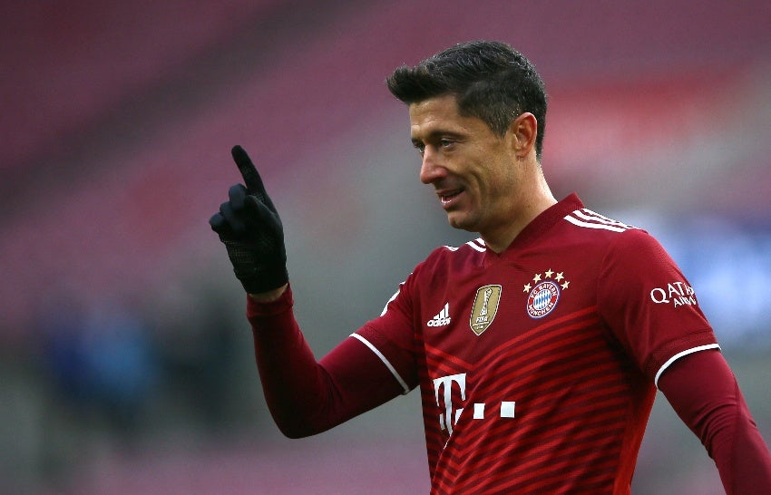 Robert Lewandowski celebrando un gol