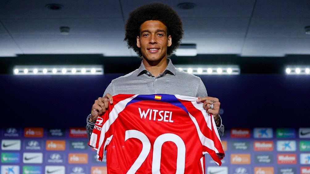 Axel Witsel en su presentación con el Atlético