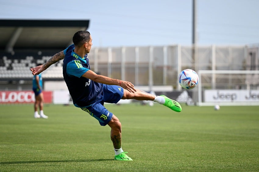 Ángel Di María en entrenamiento con la Juve