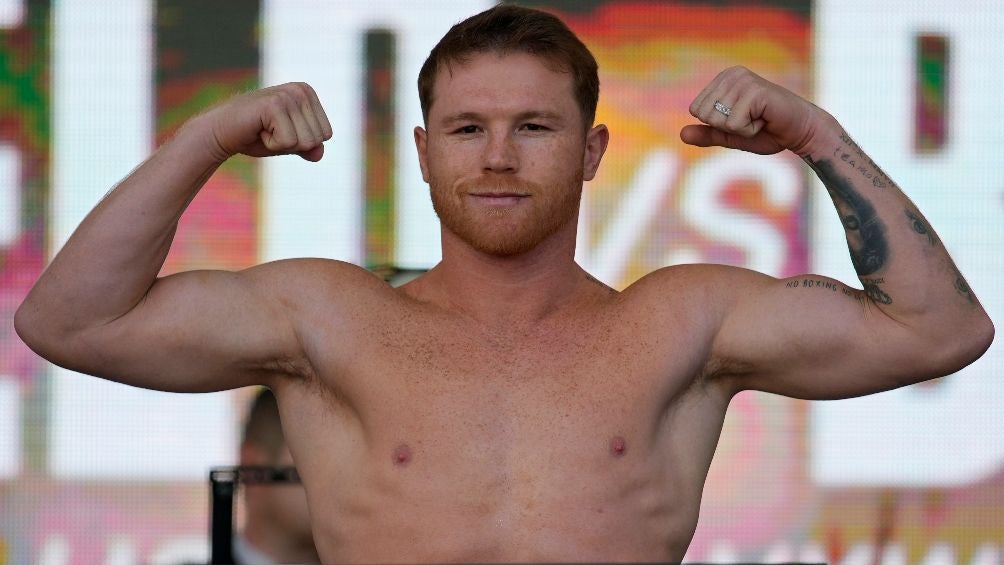 Canelo Álvarez en pesaje