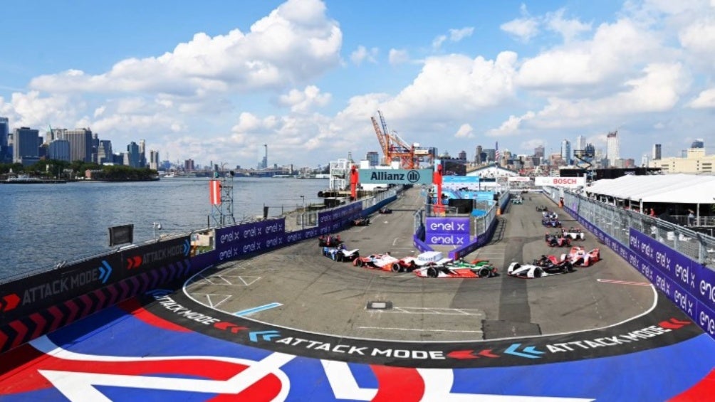 New York City E-Prix returns for the fifth time;  favorite of pilots and fans