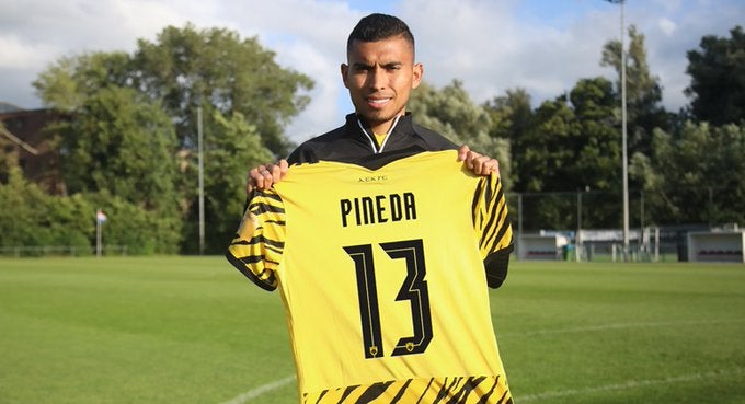 Orbelín Pineda como jugador del AEK Atenas