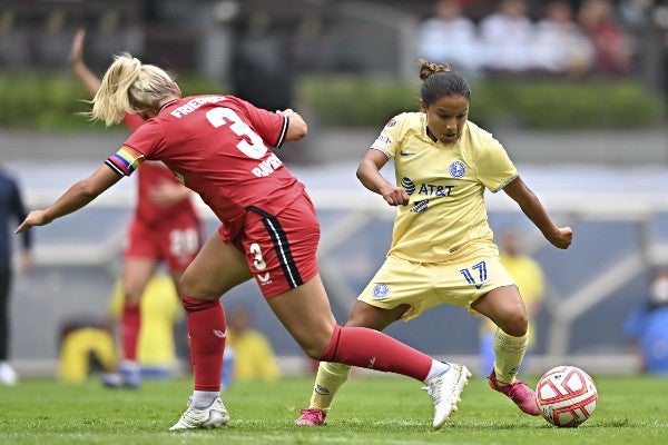 América Femenil frente a Bayer Leverkusen