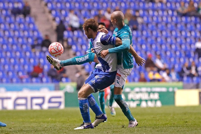 Acciones del partido entre Puebla y León