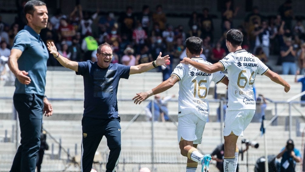 Adrián Aldrete celebra con Lillini