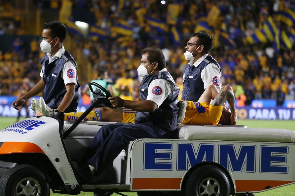 Gignac encendió las alarmas por un golpe en el tobillo