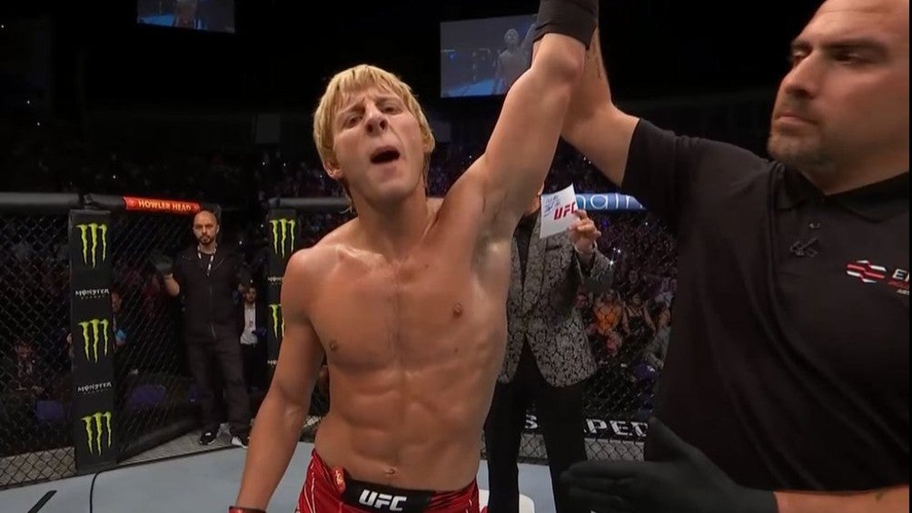 Paddy Pimblett durante victoria en UFC