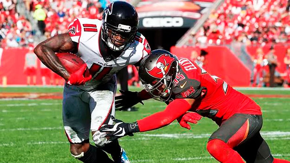 Julio Jones, en duelo ante Tampa Bay