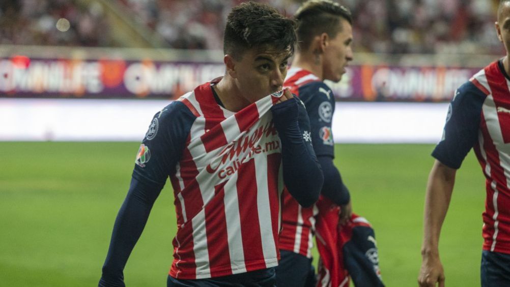 Fernando Beltrán en un partido con Chivas