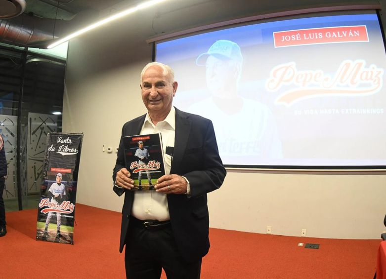 Pepe Maiz en la presentación de su libro