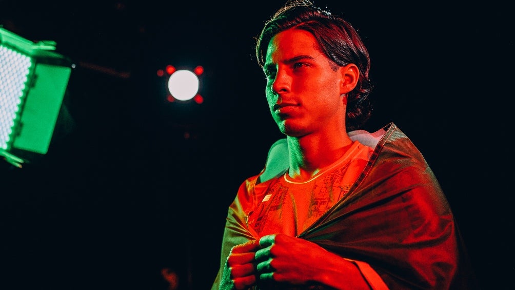 Diego Lainez en su presentación con el Braga