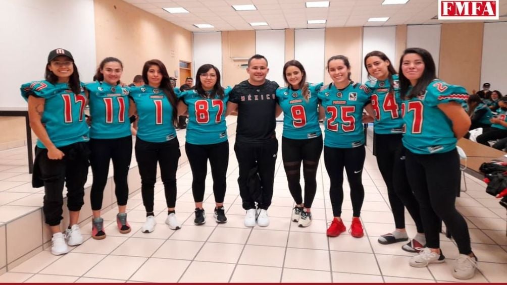 La selección de futbol americano profesional femenil