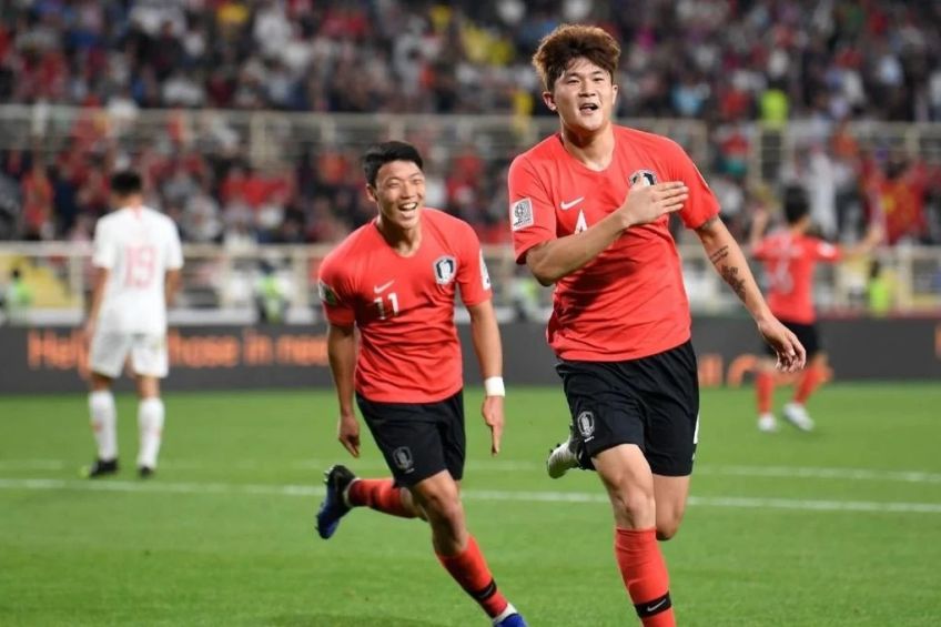 Kim Min-jae en festejo de gol