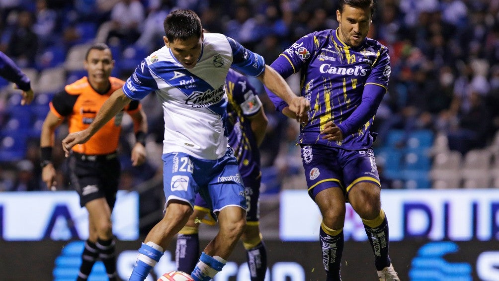 Puebla vs San Luis en el estadio Cuauhtémoc 