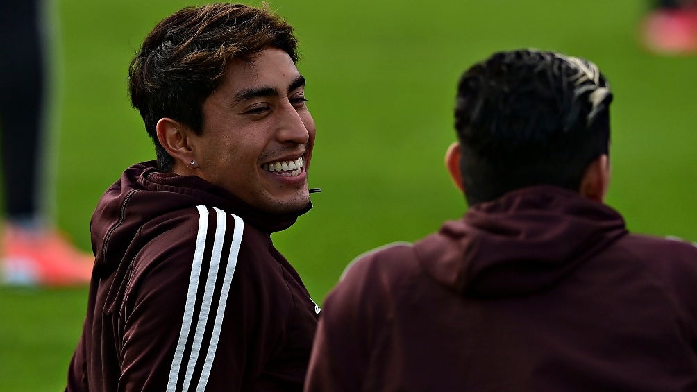 Omar Govea en entrenamiento con México 