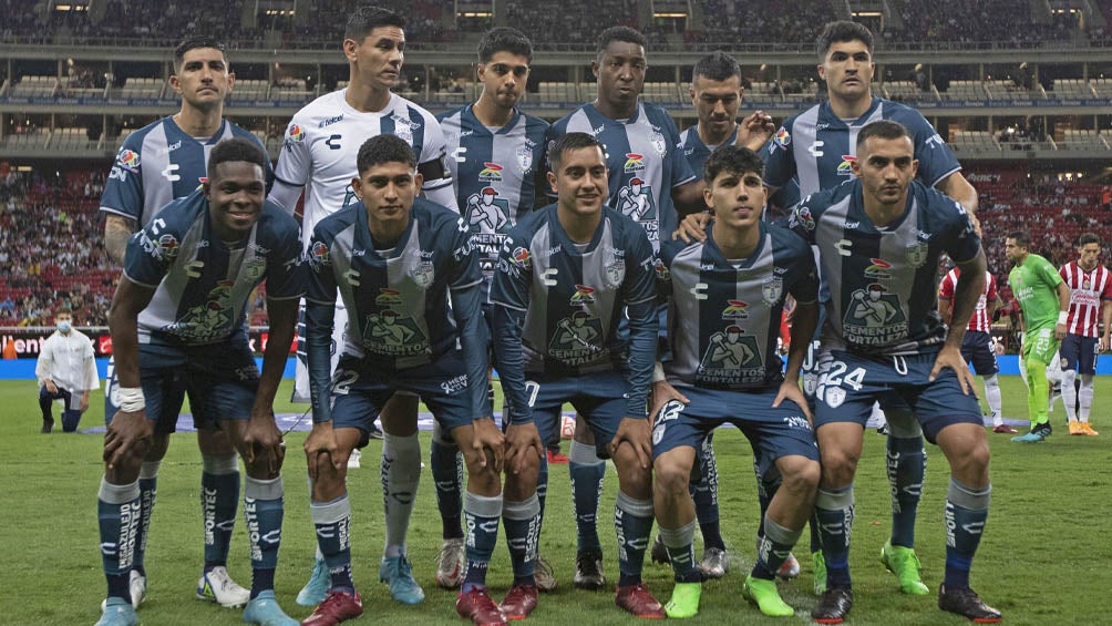 Jugadores de Pachuca previo a un duelo en Liga MX