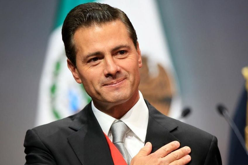 Enrique Peña Nieto agradeciendo a los mexicanos