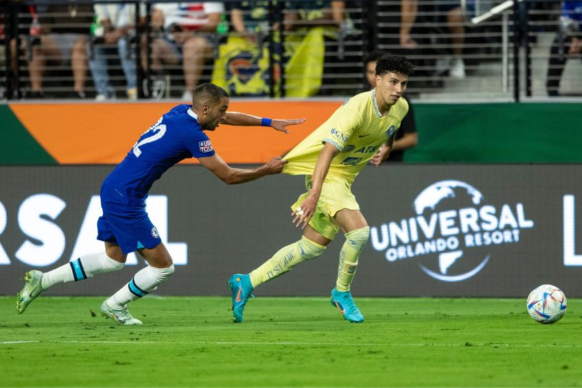 Jorge Sánchez durante un partido del América