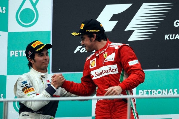 Sergio 'Checo' Pérez y Fernando Alonso en el GP de Malasia 2012