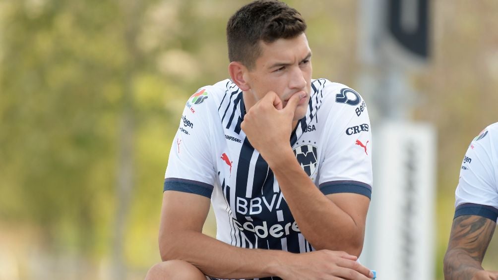 César Montes, zaguero de los Rayados de Monterrey