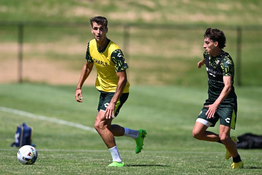 Dinenno en entrenamiento con la Liga MX