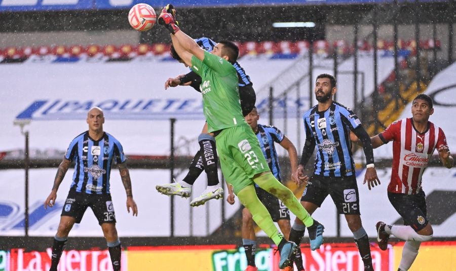 El arquero ante Querétaro