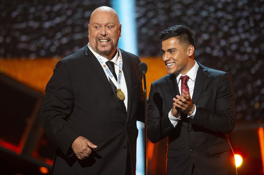 Perro Bermúdez y Aldo Rocha en la ceremonia del Balón de Oro