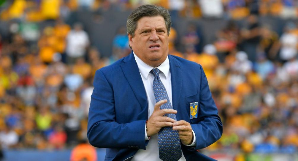 Miguel Herrera previo a un partido