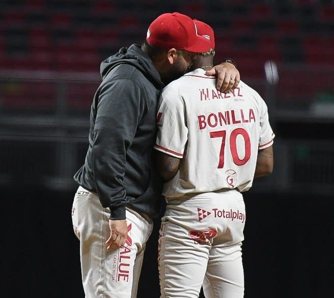 Diablos Rojos del México tomó ventaja de 2-0 en la serie ante el Águila de Veracruz