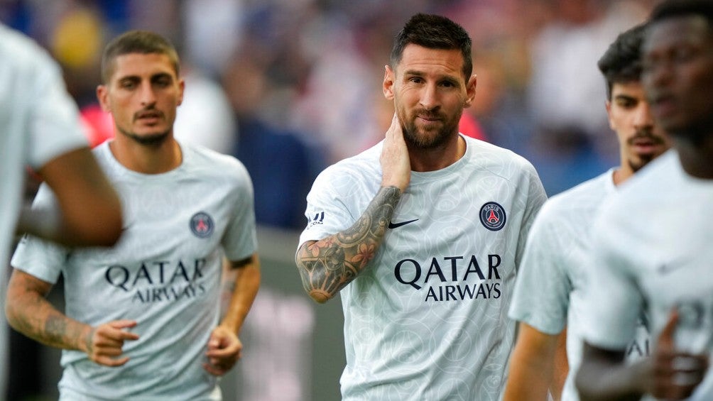 Messi durante entrenamiento con el París Saint-Germain