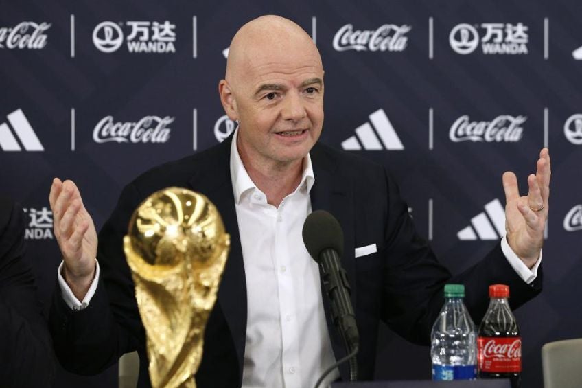 Gianni Infantino en conferencia de prensa