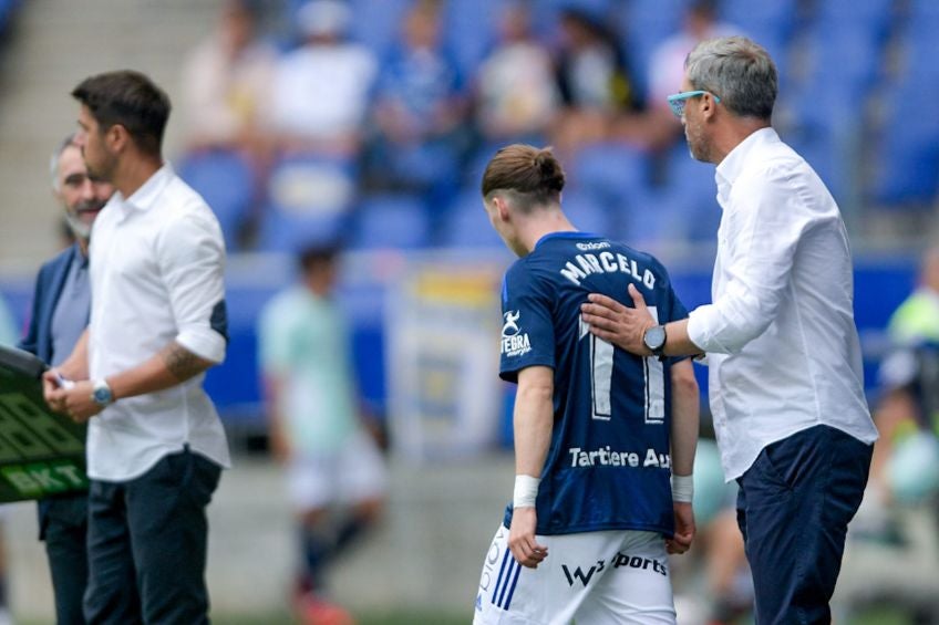 Marcelo Flores debutando con el Real Oviedo