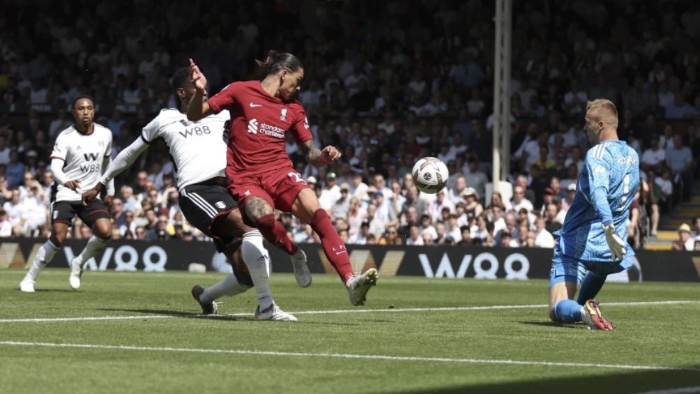 Núñez en su debut con el Liverpool