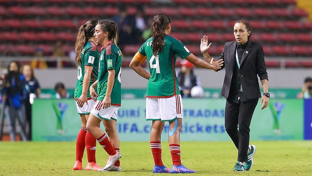 Jugadoras de México con Ana Galindo